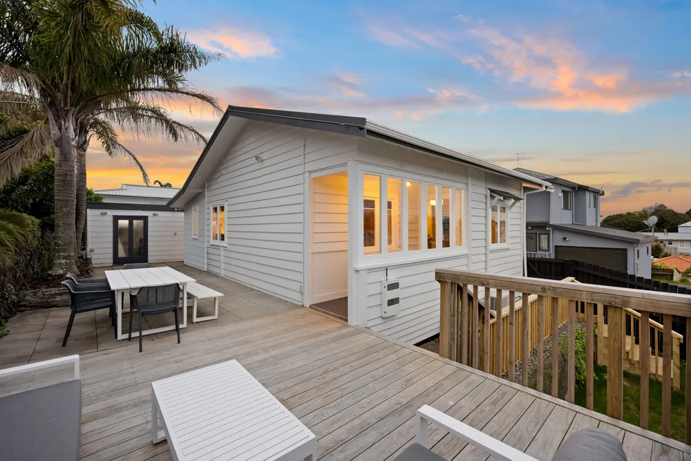 Photos of 15B Ferndale Road