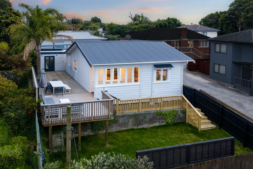 Photos of 15B Ferndale Road
