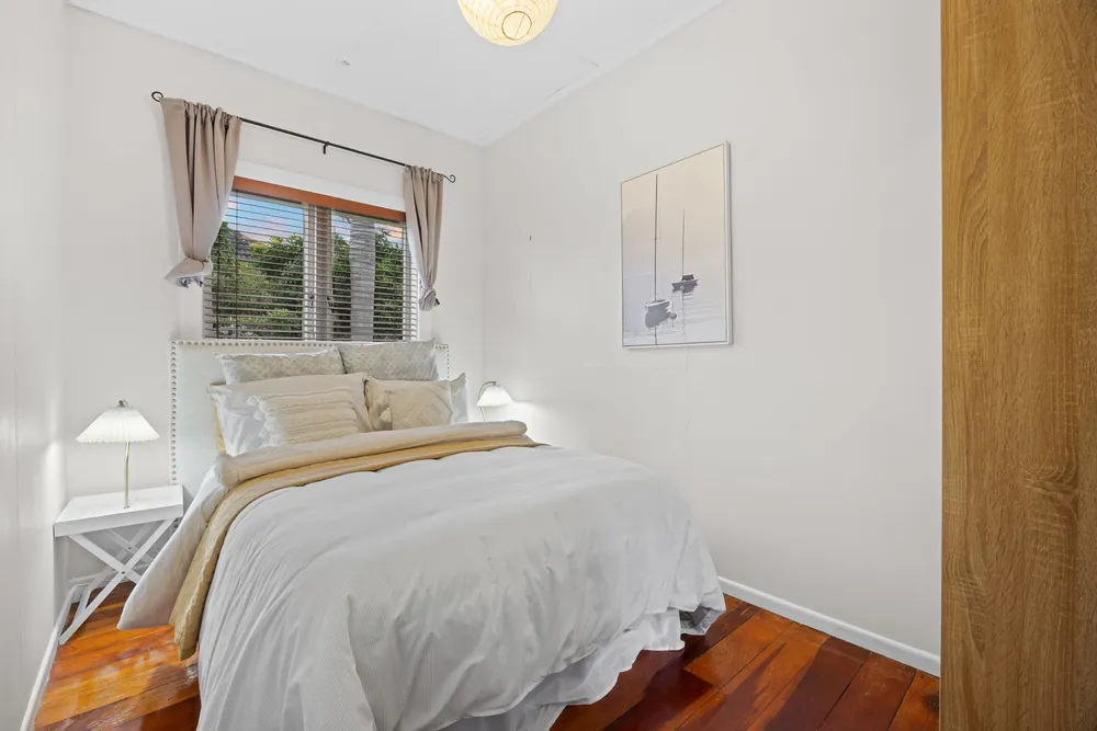 Photos of 15B Ferndale Road