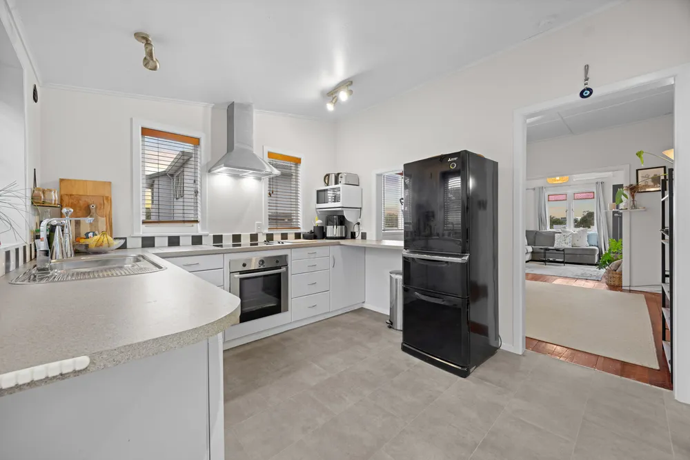 Photos of 15B Ferndale Road