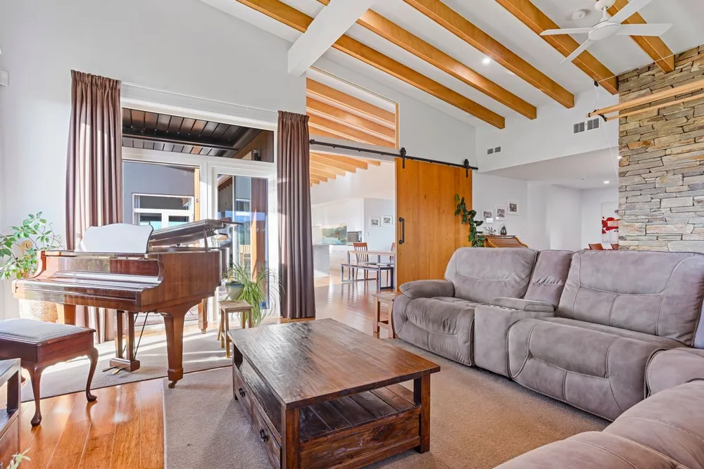 Photos of 50 Norris Drive