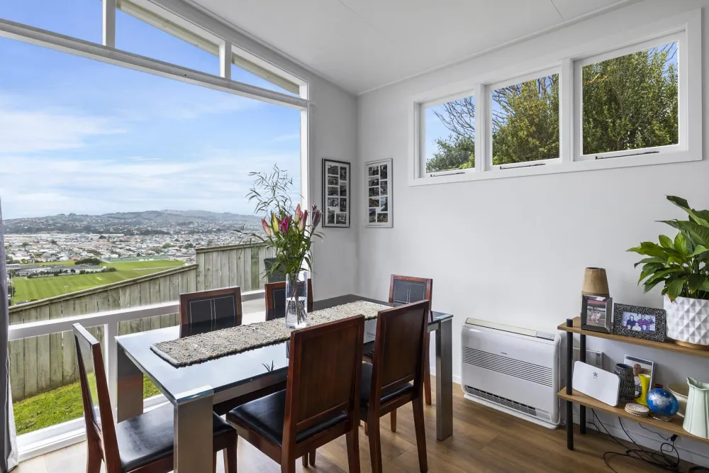 Photos of 77 Easther Crescent