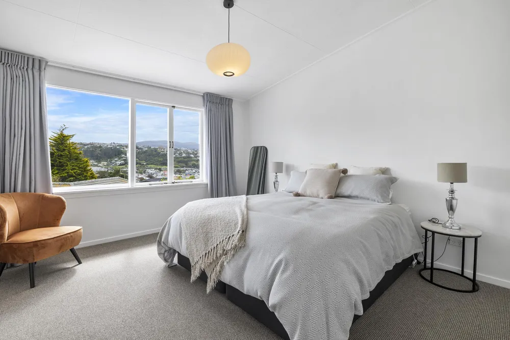 Photos of 77 Easther Crescent