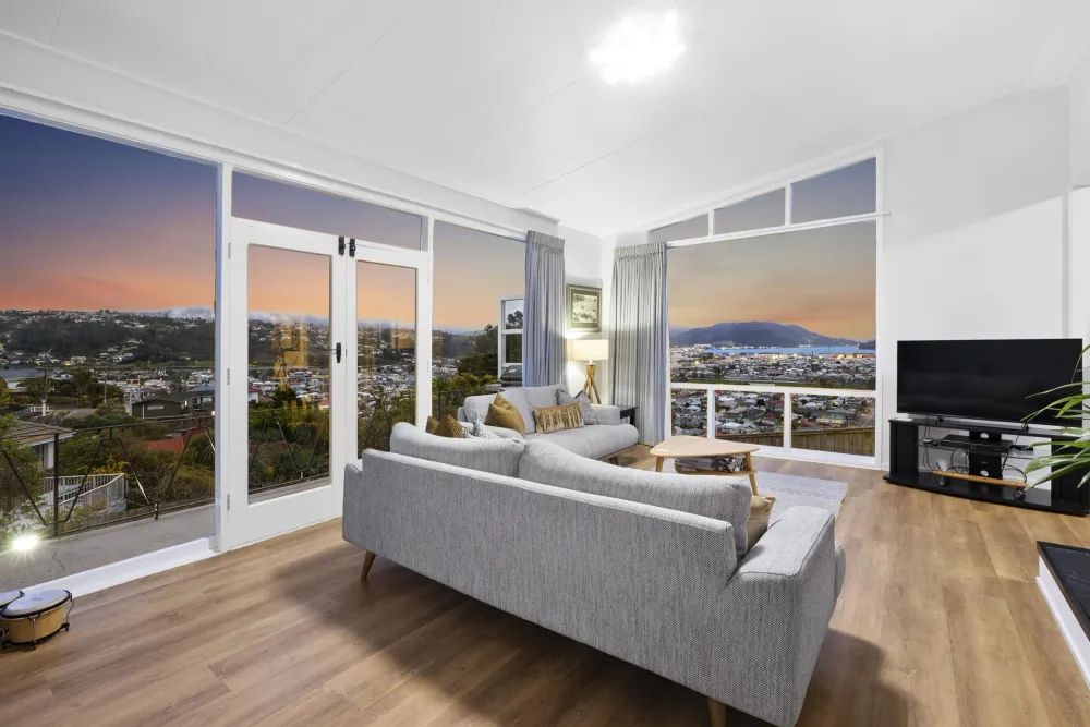 Photos of 77 Easther Crescent