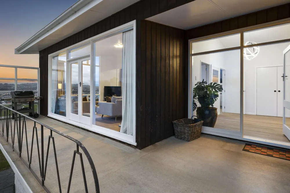 Photos of 77 Easther Crescent
