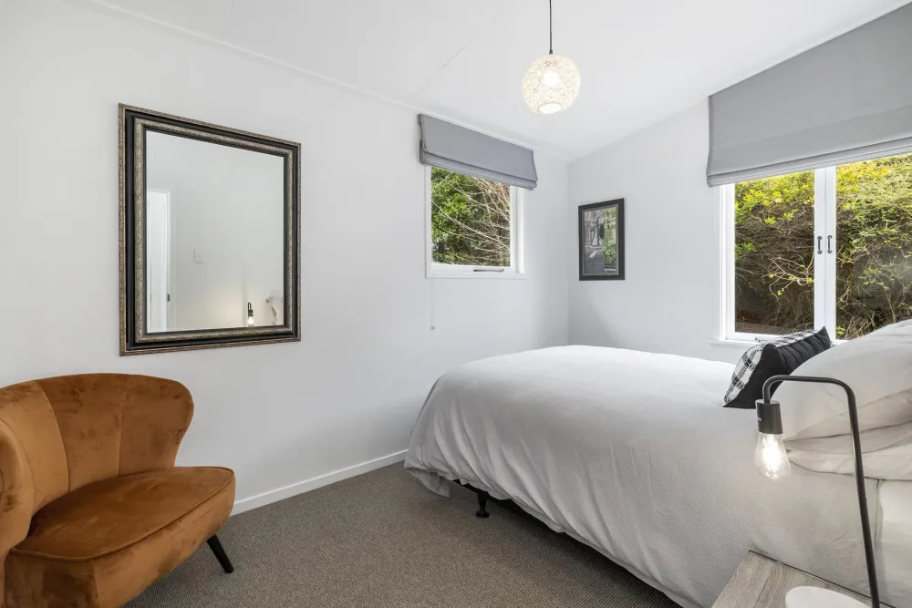 Photos of 77 Easther Crescent