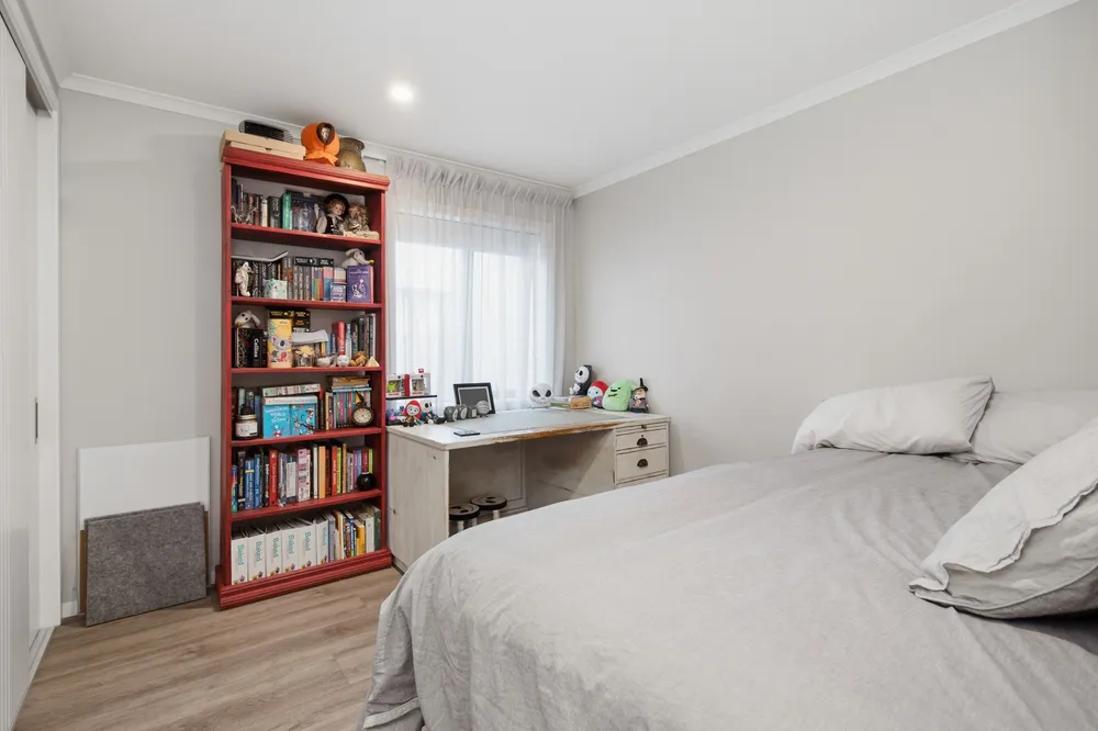 Photos of 12 Bollington Avenue