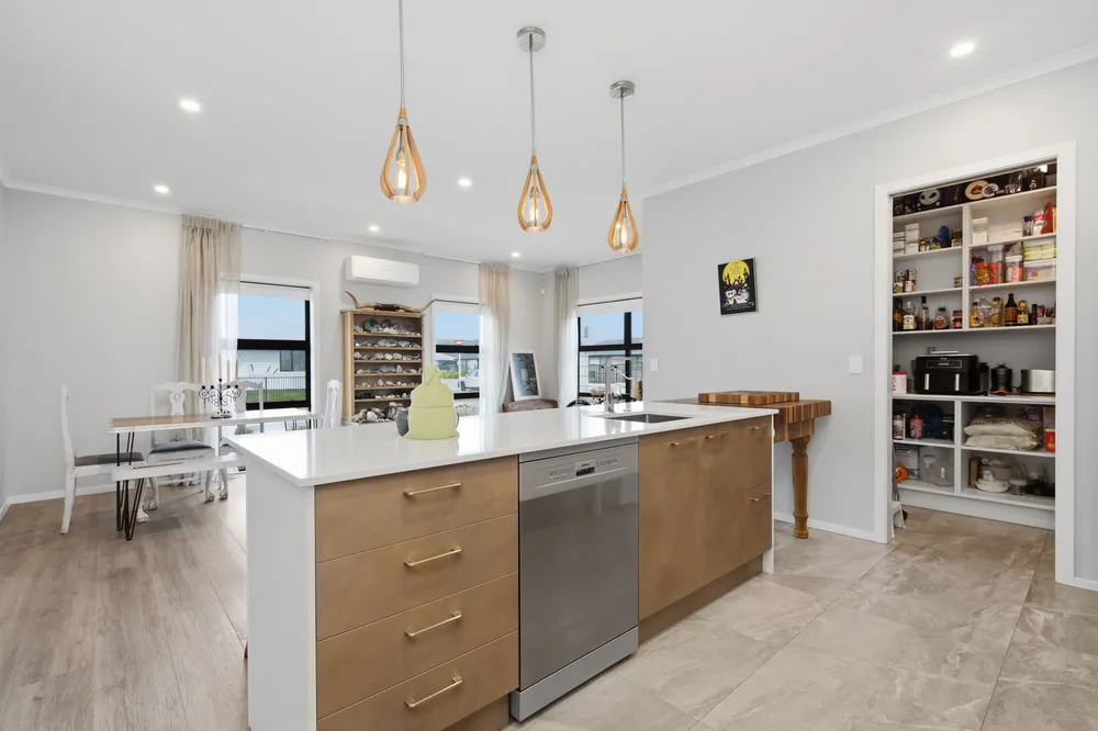 Photos of 12 Bollington Avenue