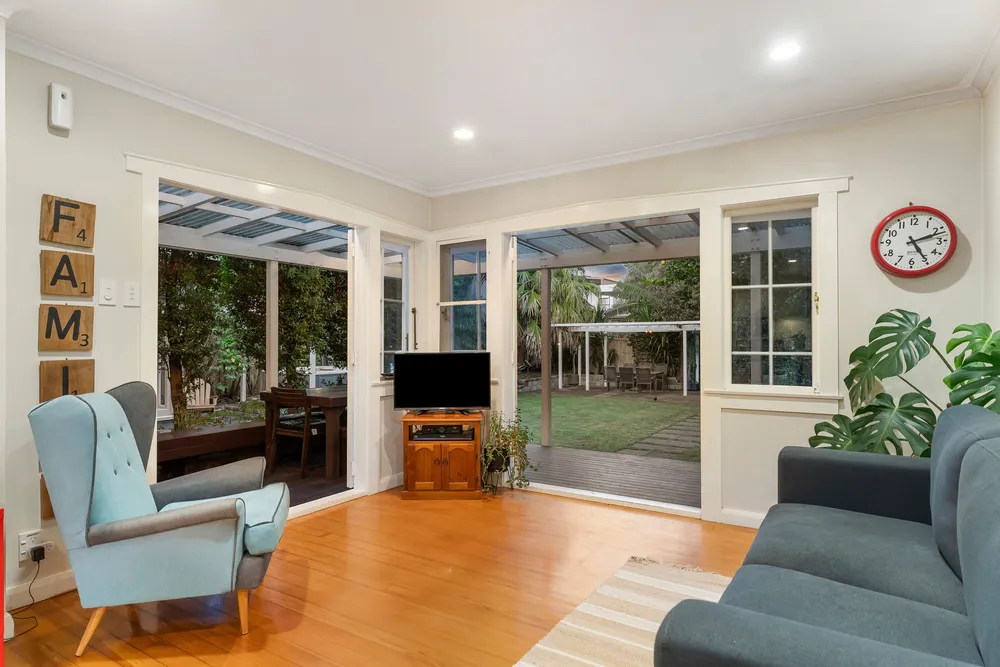 Photos of 6 Stewart Road