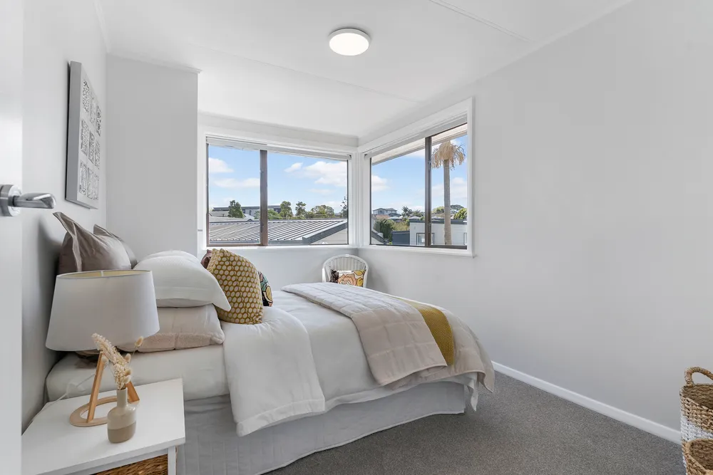 Photos of 12 Radcliffe Street