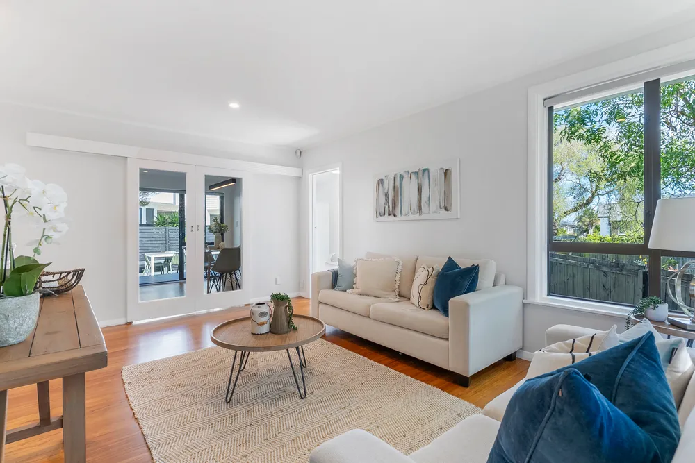 Photos of 12 Radcliffe Street