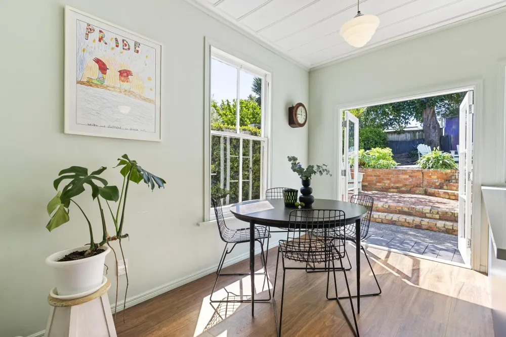 Photos of 33 Summer Street