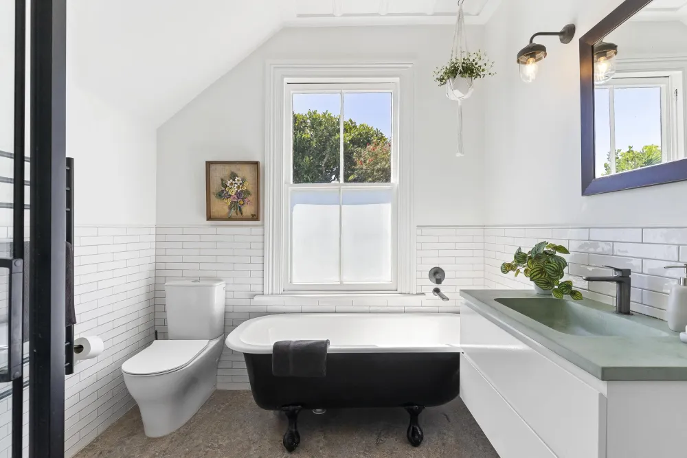 Photos of 33 Summer Street