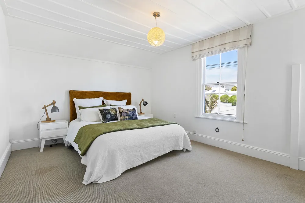 Photos of 33 Summer Street