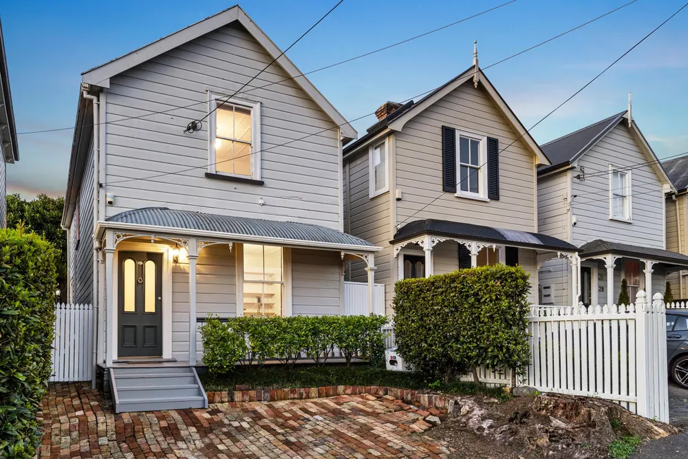 Photos of 33 Summer Street