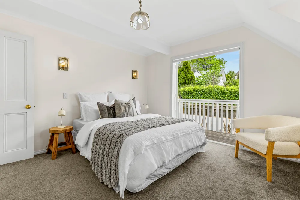 Photos of 85 Brighton Road