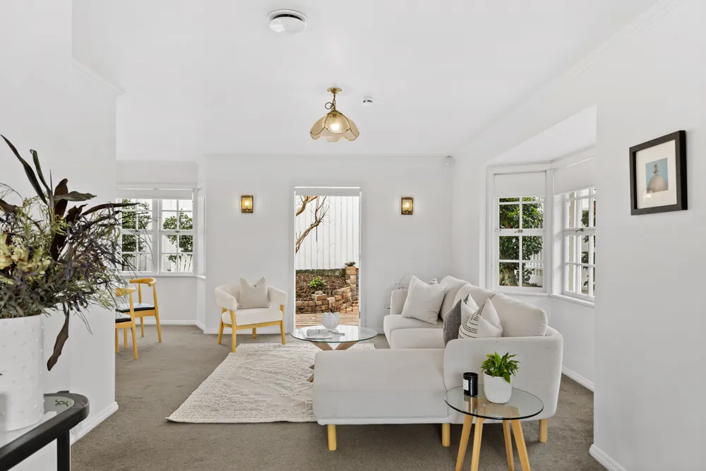 Photos of 85 Brighton Road
