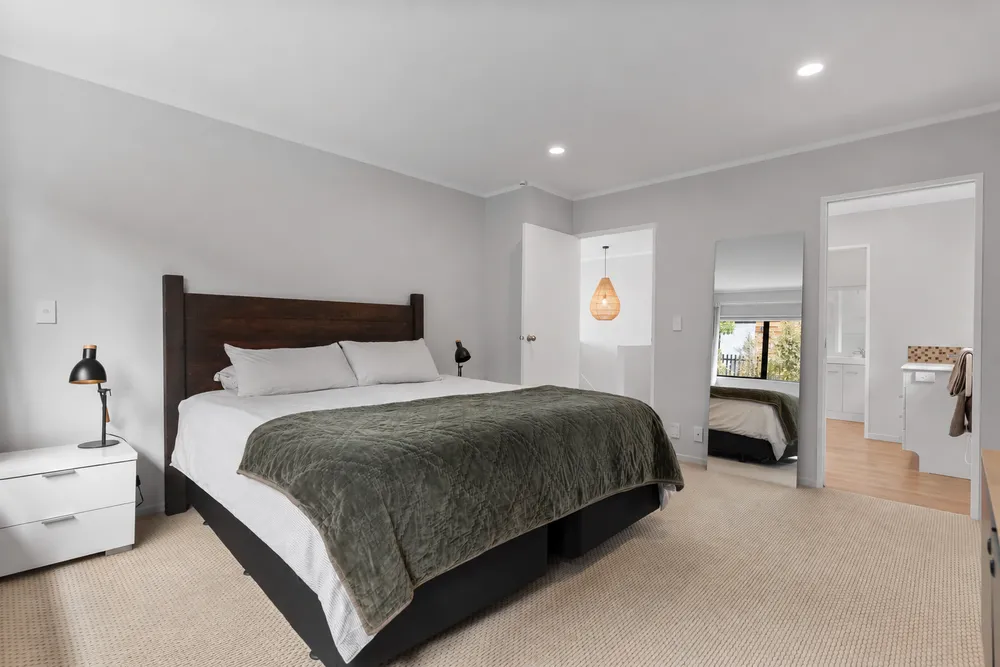 Photos of 2/56 Potter Avenue