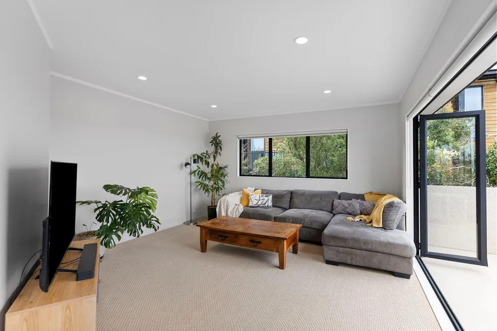 Photos of 2/56 Potter Avenue