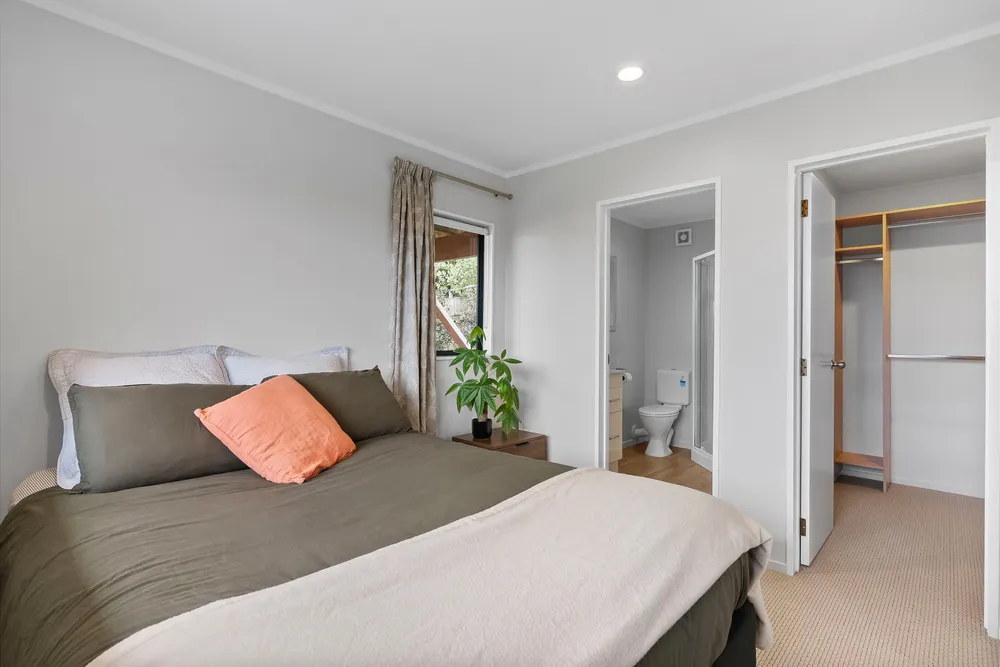 Photos of 2/56 Potter Avenue