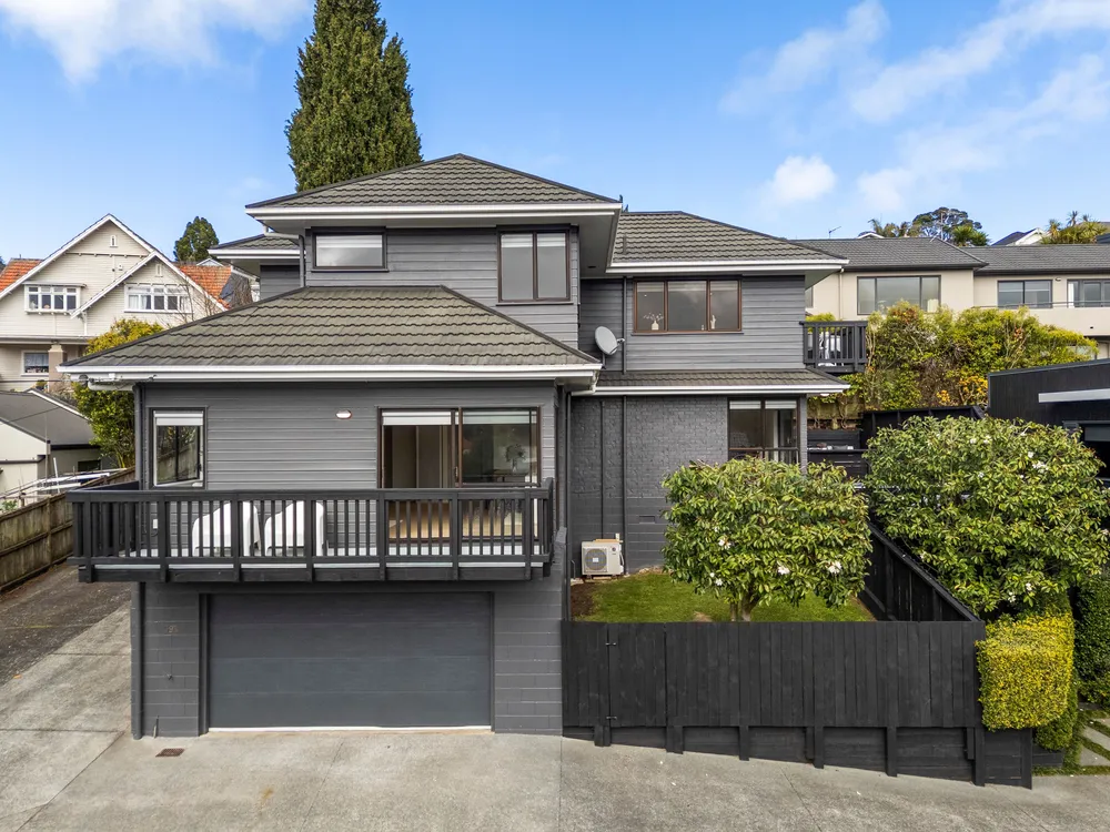 Photos of 59B St Leonards Road