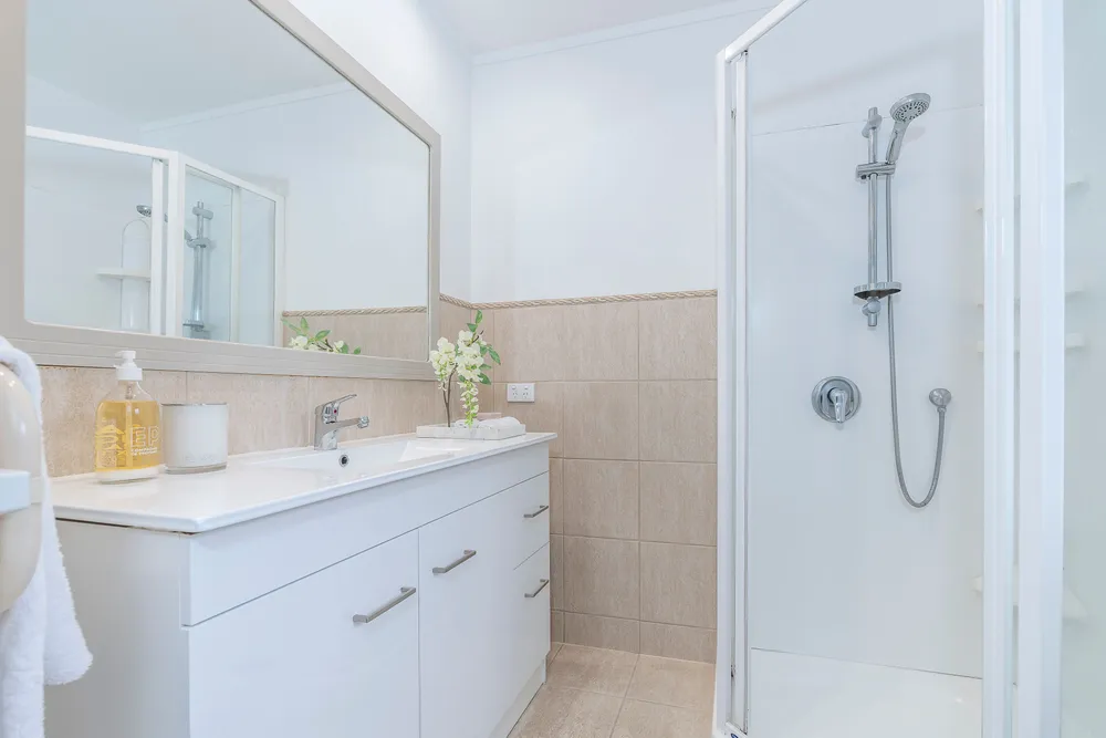 Photos of 59B St Leonards Road