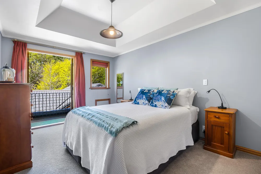 Photos of 284 Carrs Road