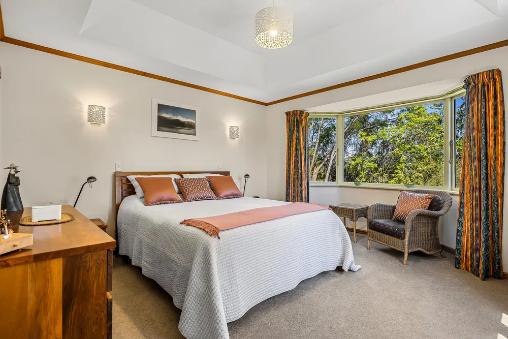 Photos of 284 Carrs Road