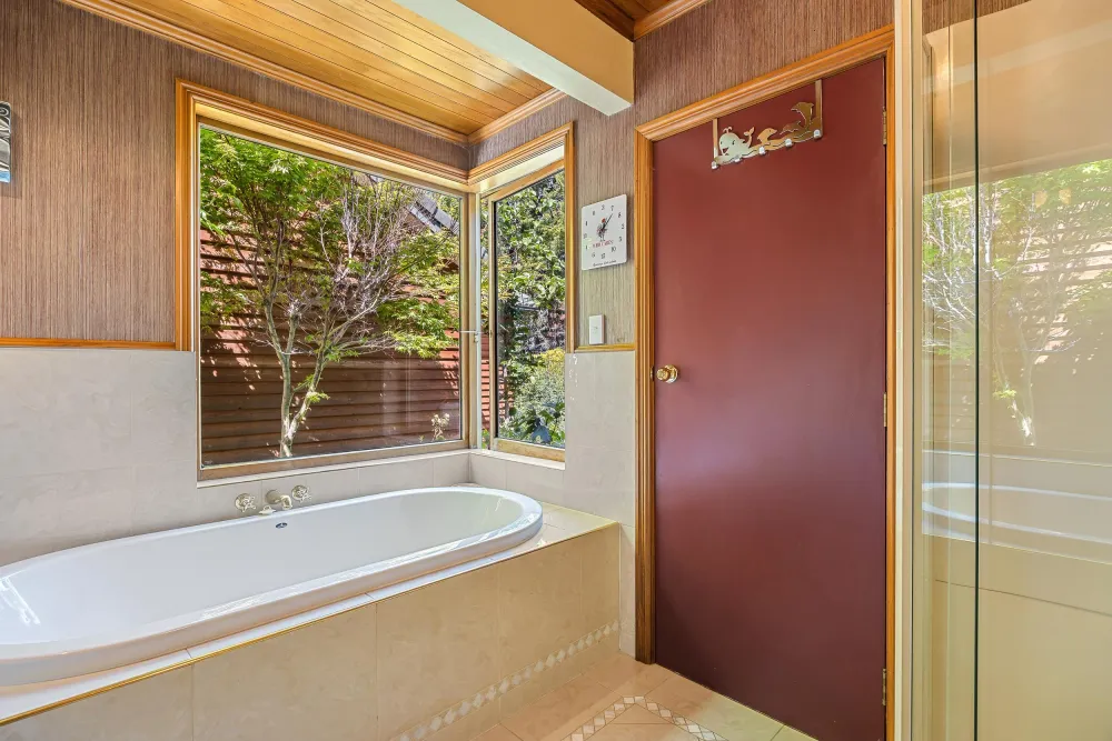 Photos of 284 Carrs Road
