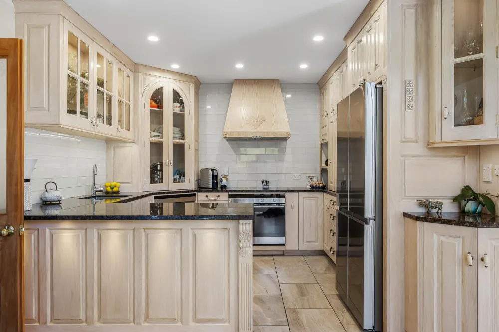 Photos of 284 Carrs Road