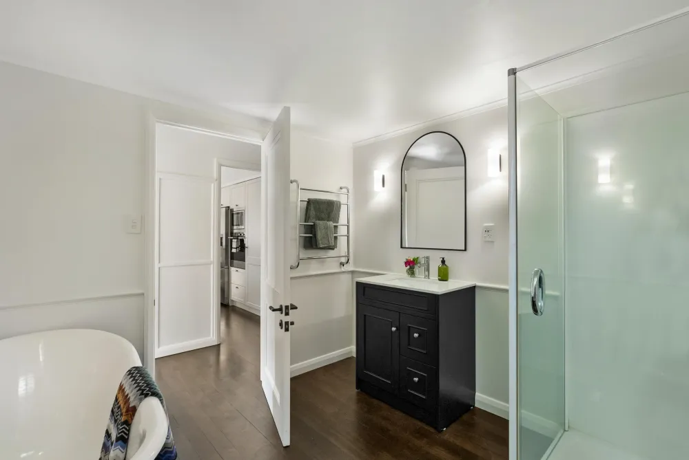 Photos of 10 Palmer Crescent