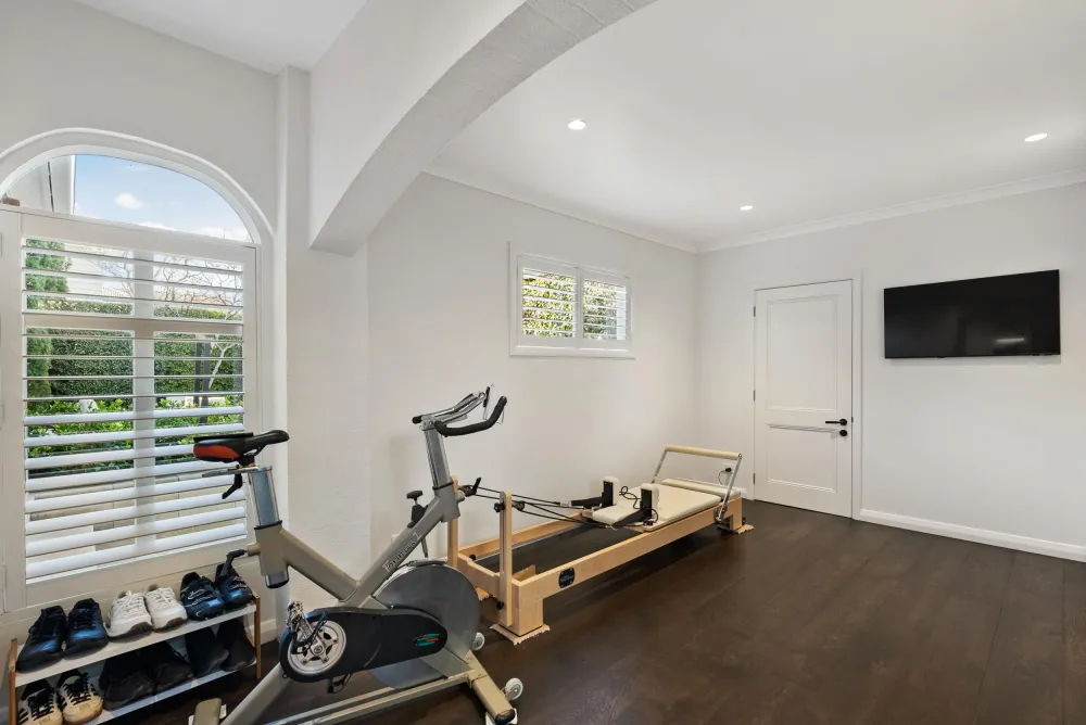 Photos of 10 Palmer Crescent