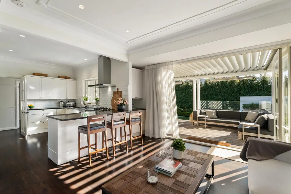 Photos of 10 Palmer Crescent