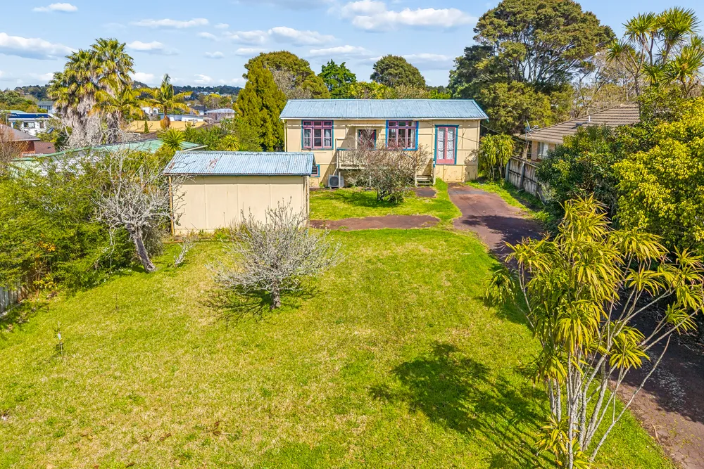 Photos of 13 Willerton Avenue