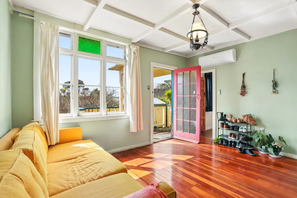 Photos of 13 Willerton Avenue
