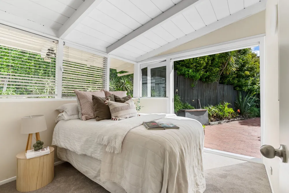 Photos of 263B Titirangi Road