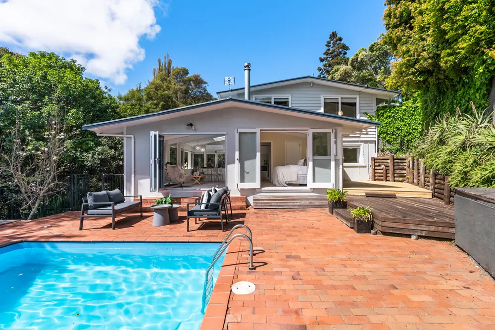 Photos of 263B Titirangi Road