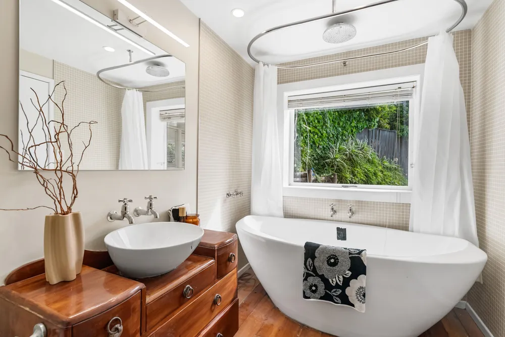 Photos of 263B Titirangi Road