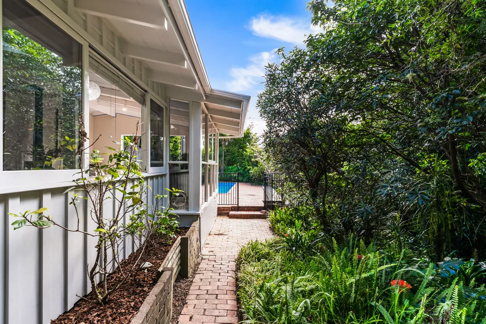 Photos of 263B Titirangi Road