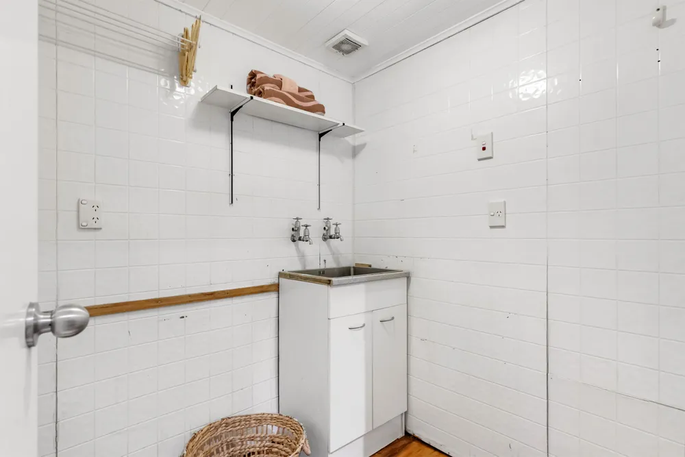 Photos of 263B Titirangi Road