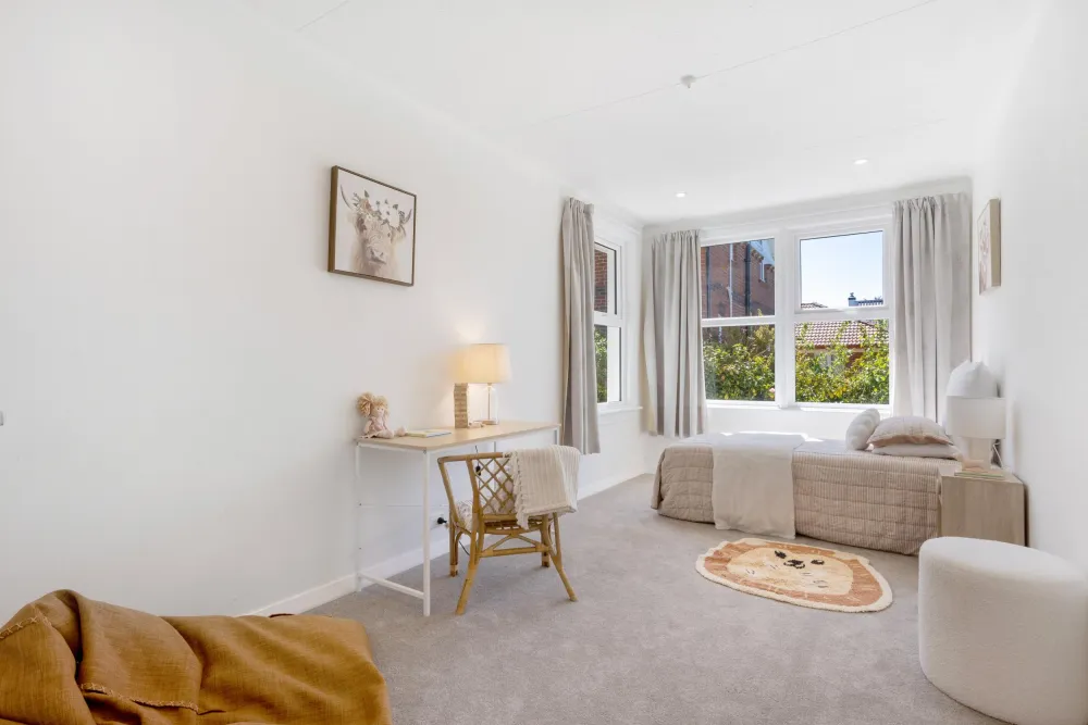 Photos of 86 Grendon Street