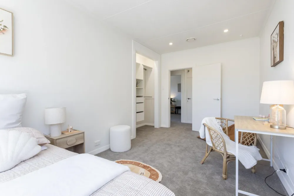 Photos of 86 Grendon Street