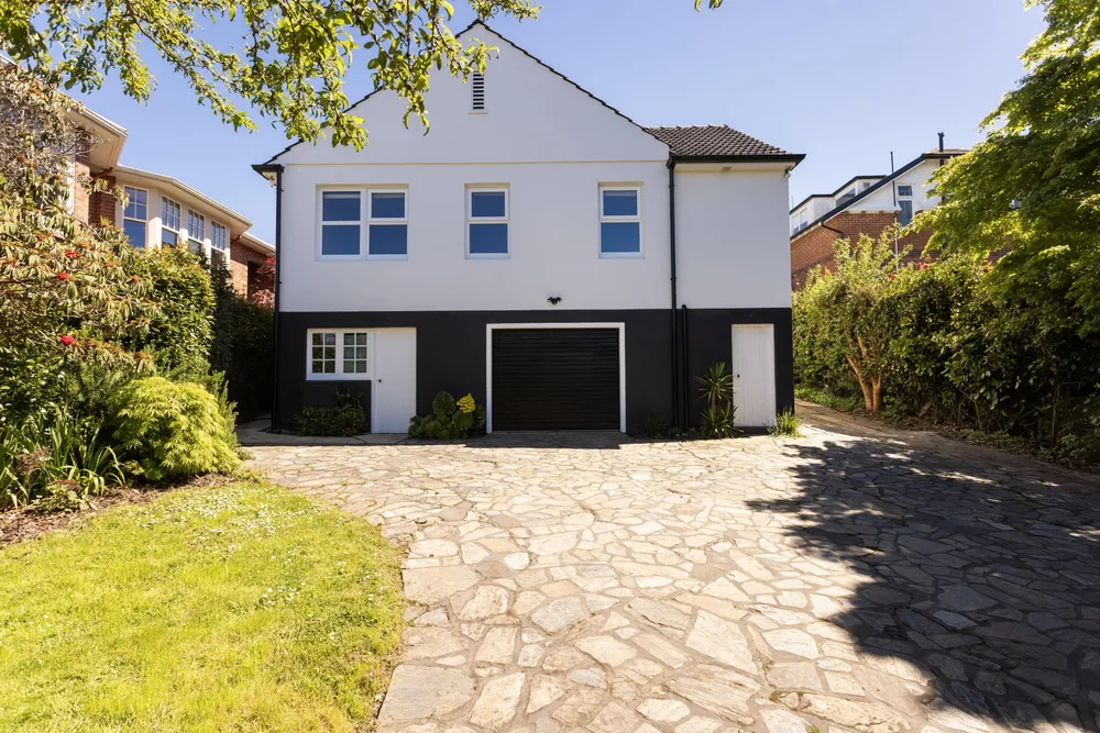 Photos of 86 Grendon Street