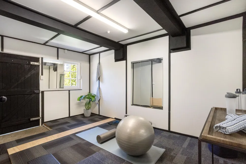 Photos of 86 Grendon Street