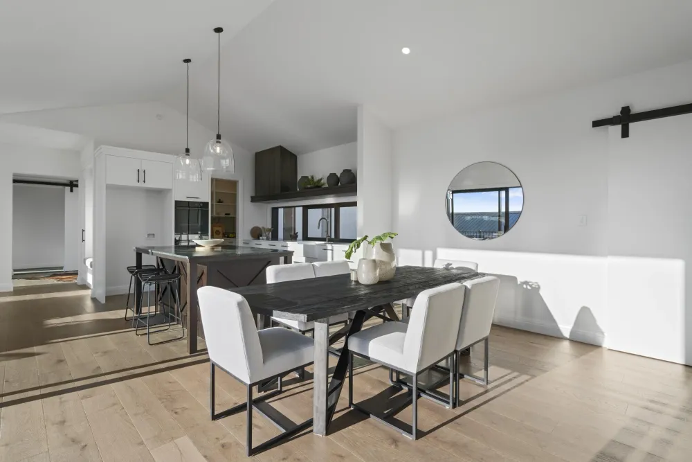 Photos of 10 Kerr Crescent