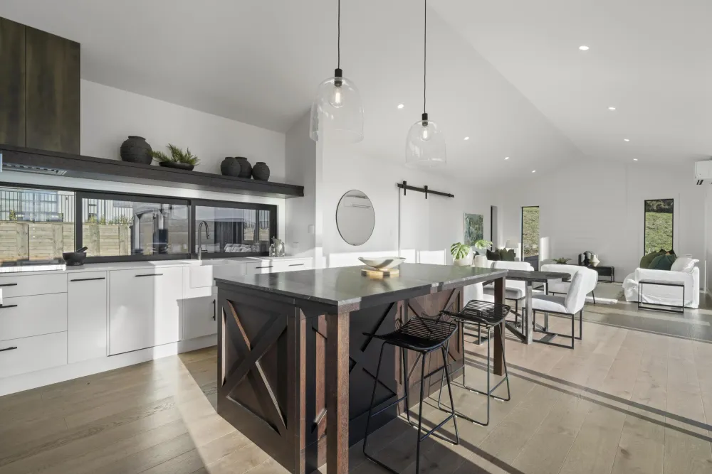 Photos of 10 Kerr Crescent