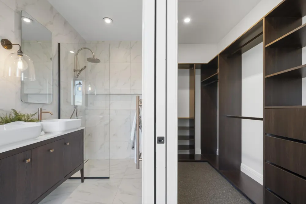 Photos of 10 Kerr Crescent