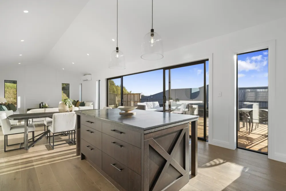 Photos of 10 Kerr Crescent