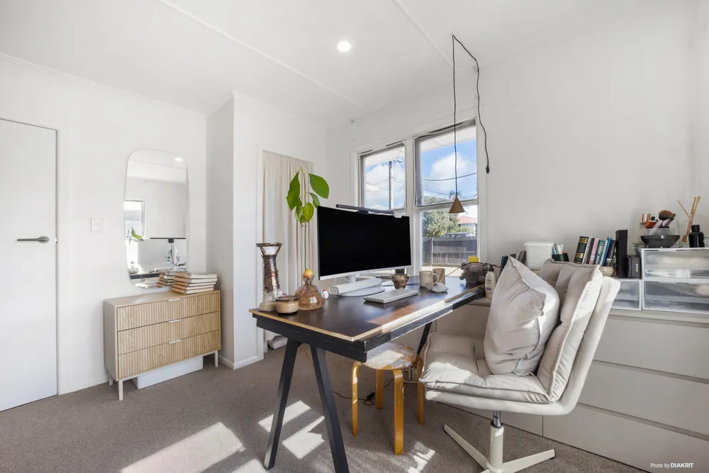 Photos of 787 Te Atatu Road