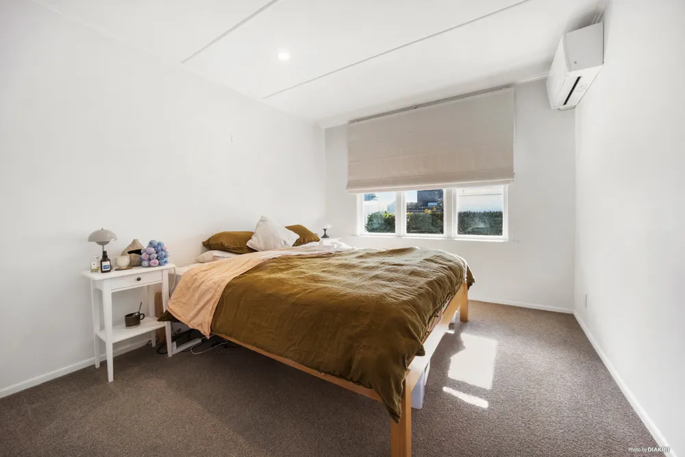 Photos of 787 Te Atatu Road